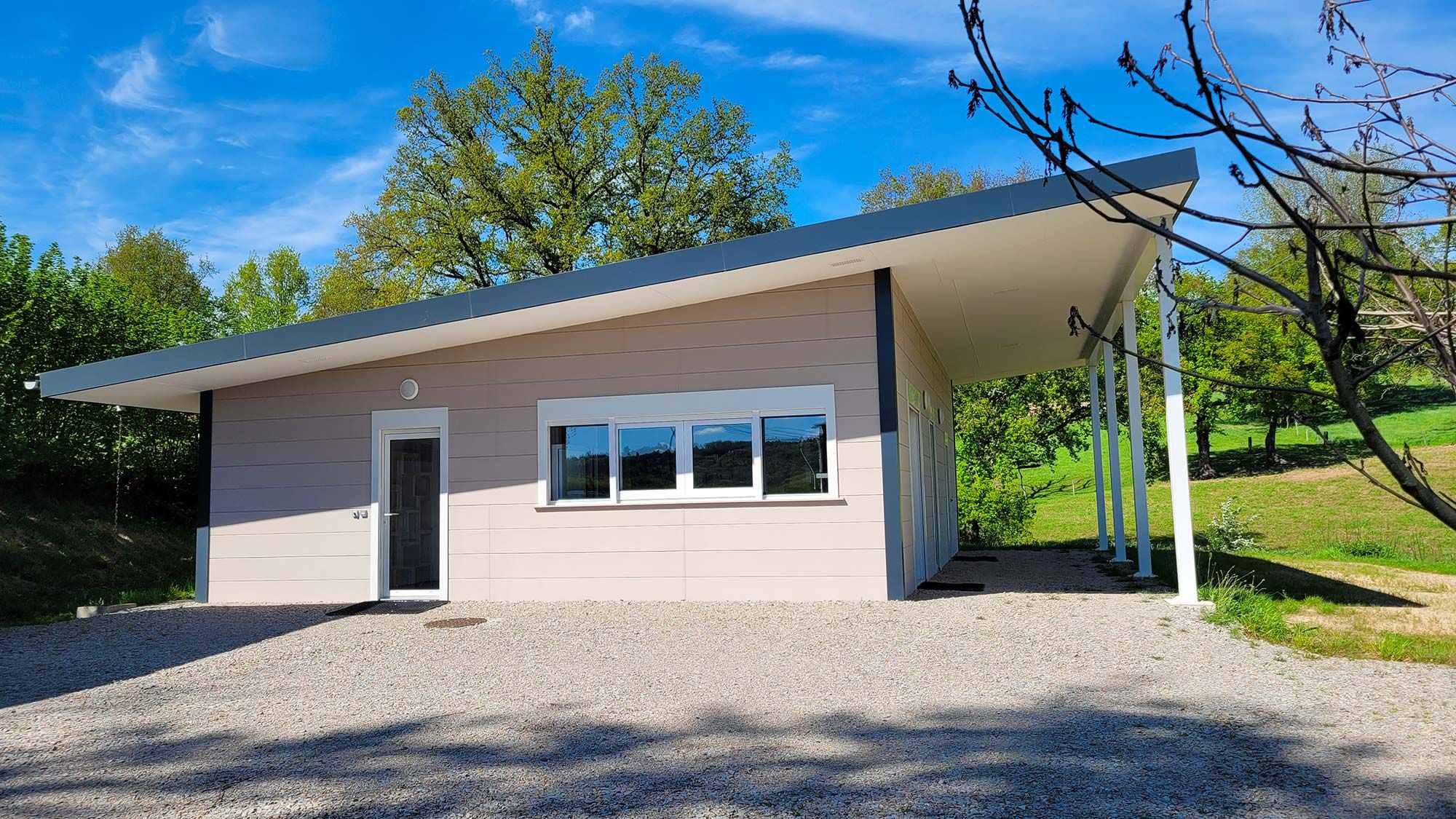 Atelier de fabrication Farine & Beurre, la biscuiterie du Cantal implantée à Laroquebrou